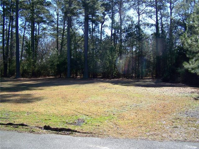 105 Homestead RD, Franklin, VA 23851