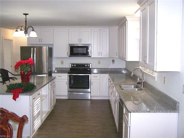 105 Homestead RD, Franklin, VA 23851