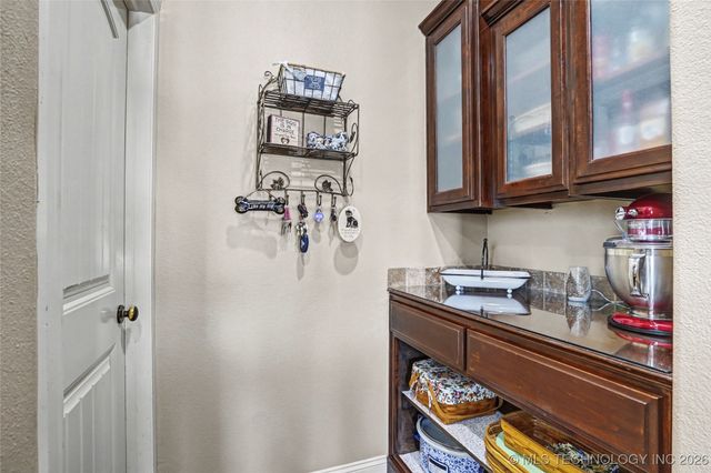 14786 N 58th East Avenue, Collinsville, OK 74021