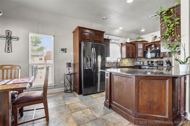 14786 N 58th East Avenue, Collinsville, OK 74021