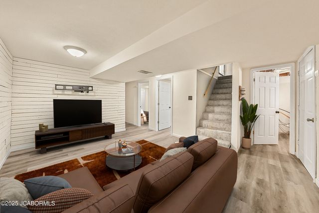 412 MEIER DRIVE, Jefferson City, MO 65109