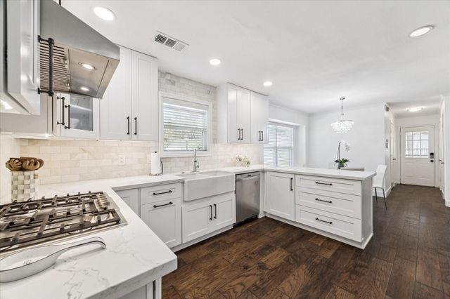 831 Merrick Drive, Sugar Land, TX 77478