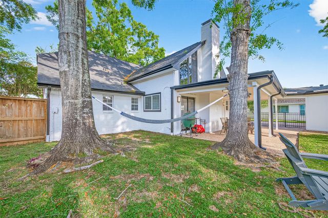 831 Merrick Drive, Sugar Land, TX 77478