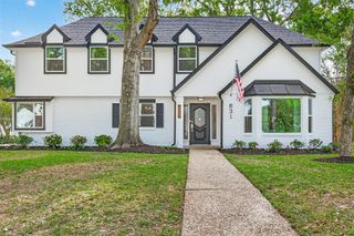 831 Merrick Drive, Sugar Land, TX 77478