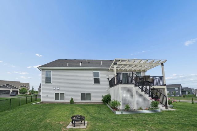 9773 52nd Lane NE, Saint Michael, MN 55376