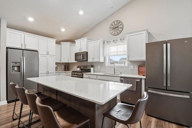 9773 52nd Lane NE, Saint Michael, MN 55376