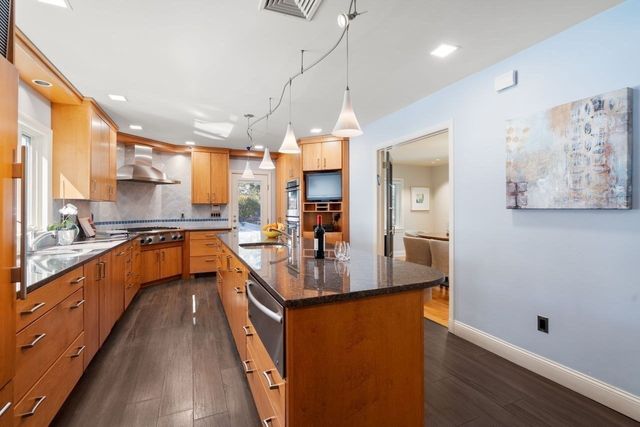 52 Clinton Road, Brookline, MA 02445