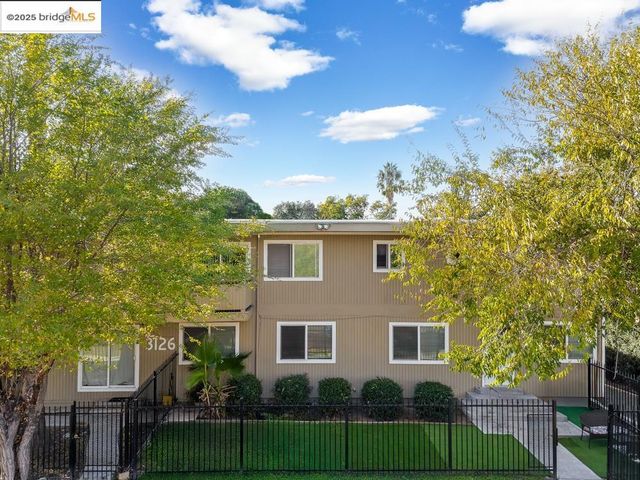 3126 Lone Tree Way, Antioch, CA 94509