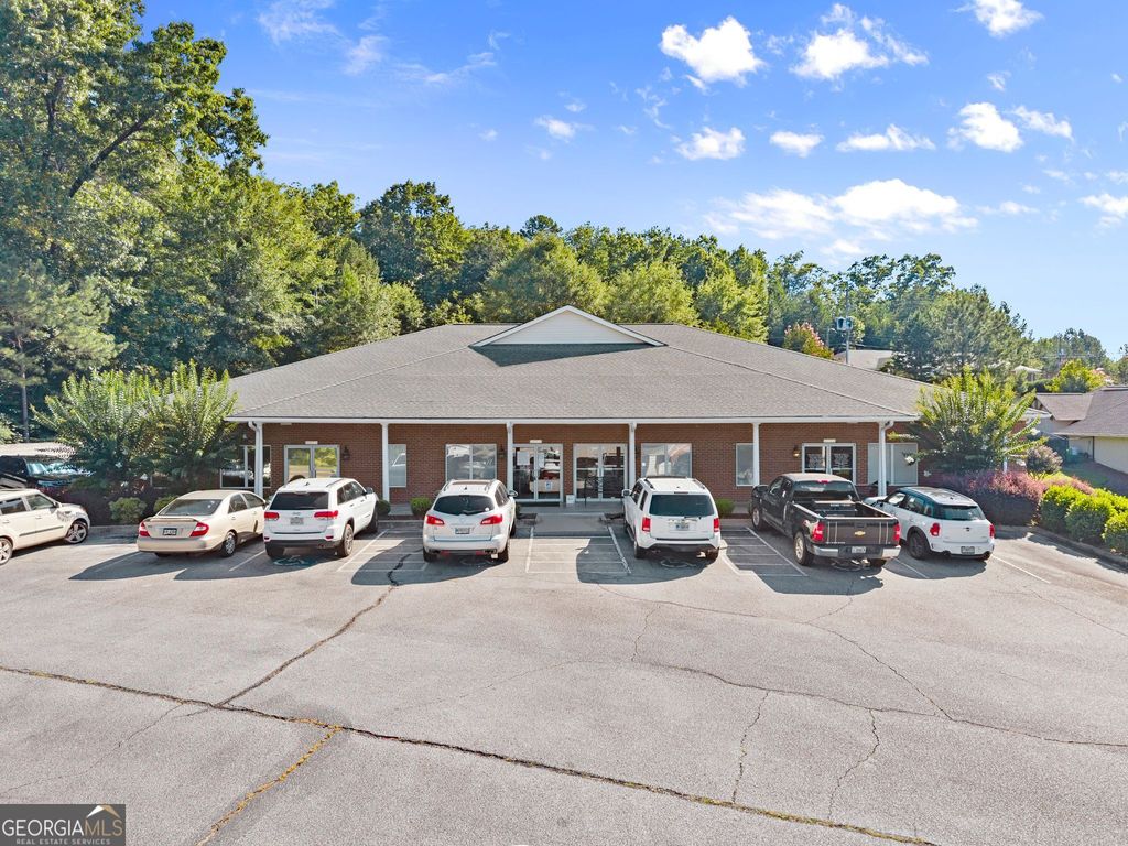 1678 Falls Road, Toccoa, GA 30577 — exterior
