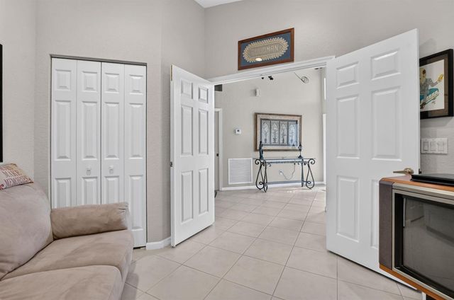 22887 BARRISTER Drive, Boca Raton, FL 33433
