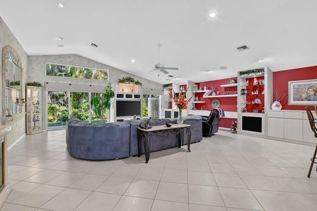 22887 BARRISTER Drive, Boca Raton, FL 33433