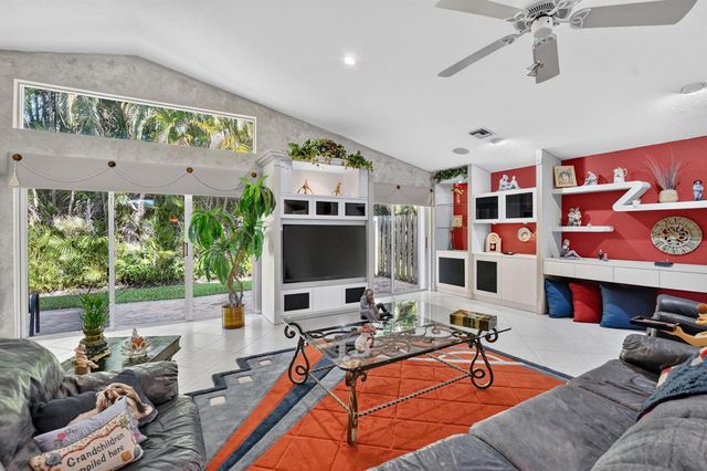 22887 BARRISTER Drive, Boca Raton, FL 33433