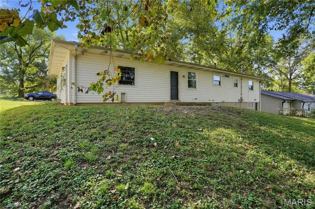 12025 Lavida Avenue, St Louis, MO 63138