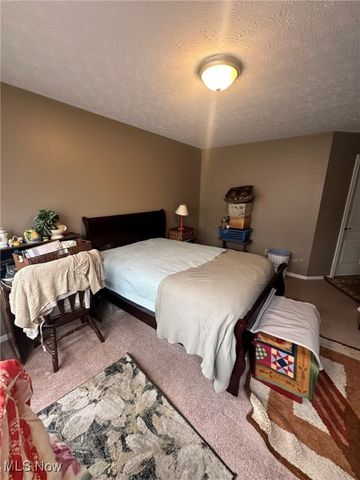 365 Village Pointe Drive A, Akron, OH 44313