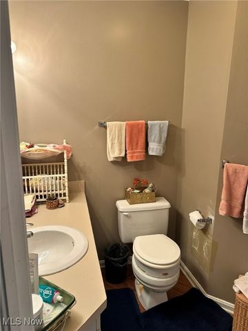 365 Village Pointe Drive A, Akron, OH 44313