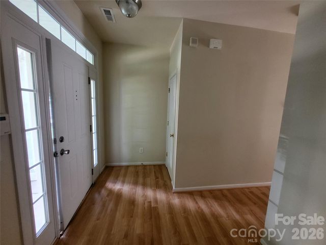 1520 Peaceful Way Drive, Charlotte, NC 28206