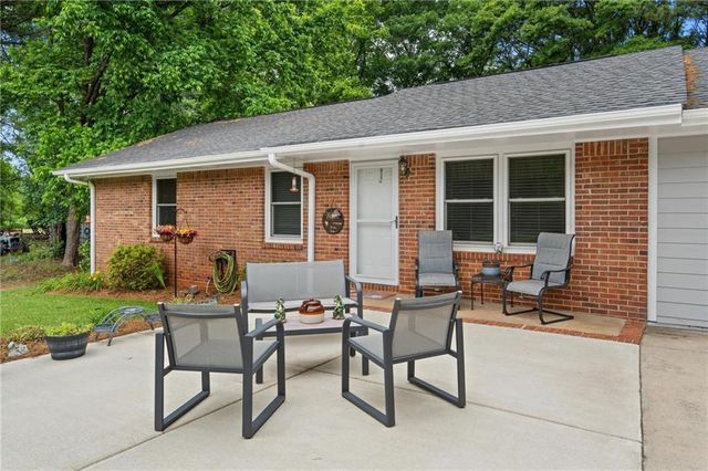 3198 E Fairview Road, Mcdonough, GA 30252