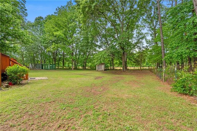 3198 E Fairview Road, Mcdonough, GA 30252