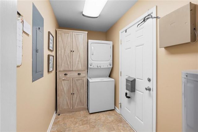 3198 E Fairview Road, Mcdonough, GA 30252