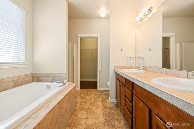 518 Grass Lake Street Ct NW, Olympia, WA 98502