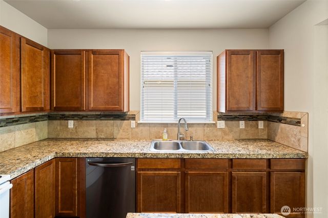 518 Grass Lake Street Ct NW, Olympia, WA 98502