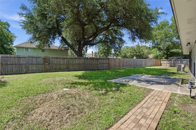 2015 Stoney Court, Spring, TX 77373