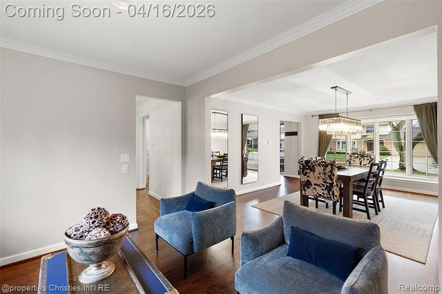 1628 Old Salem, Plymouth, MI 48170