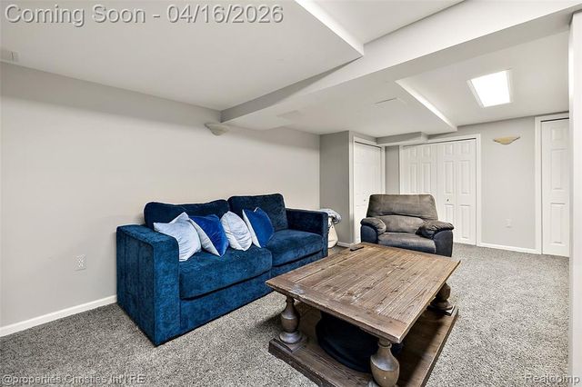 1628 Old Salem, Plymouth, MI 48170