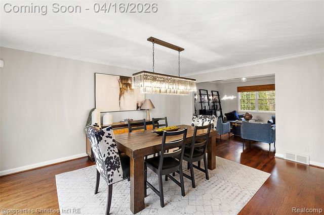 1628 Old Salem, Plymouth, MI 48170