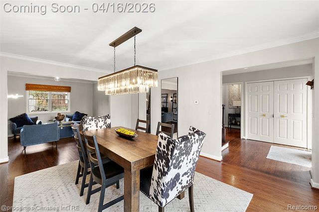 1628 Old Salem, Plymouth, MI 48170