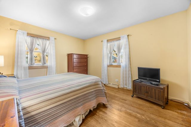 1624 Boeger Avenue, Westchester, IL 60154