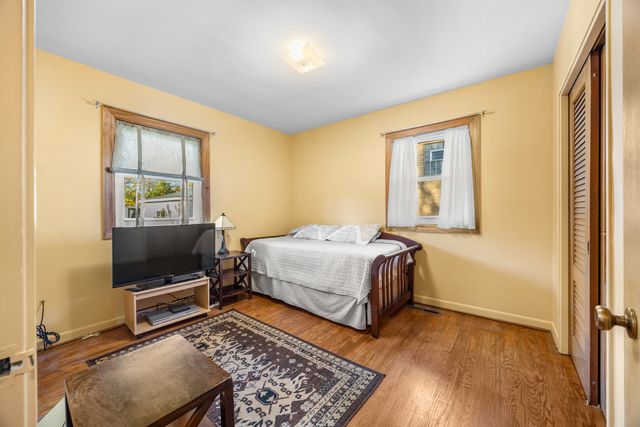 1624 Boeger Avenue, Westchester, IL 60154