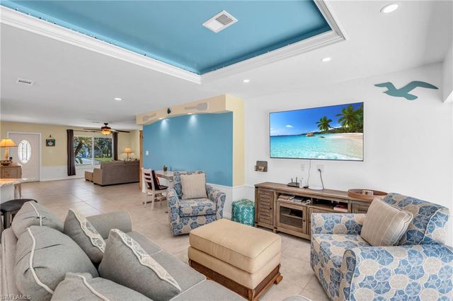 27297 Buccaneer DR, Bonita Springs, FL 34135