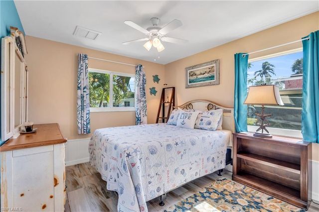 27297 Buccaneer DR, Bonita Springs, FL 34135