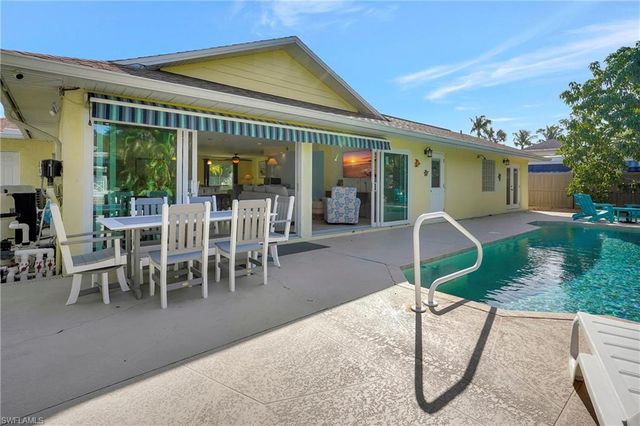 27297 Buccaneer DR, Bonita Springs, FL 34135