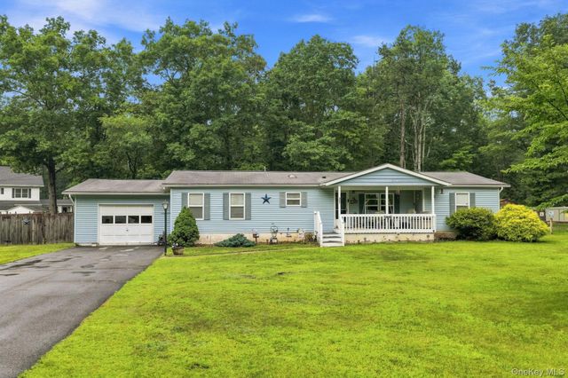 27 Delaware Drive, Sparrowbush, NY 12780