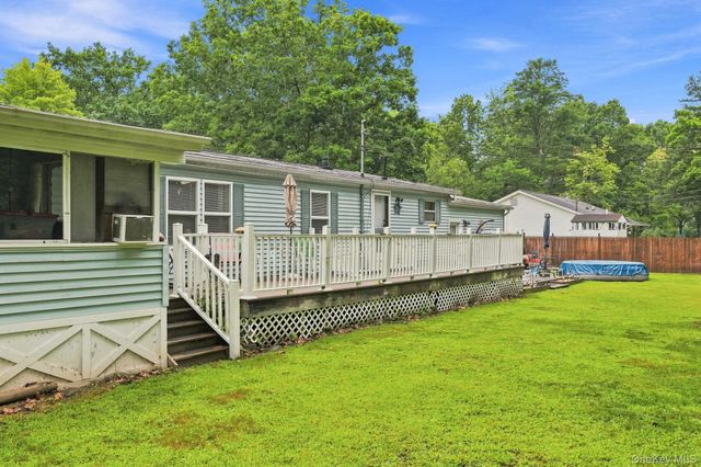 27 Delaware Drive, Sparrowbush, NY 12780