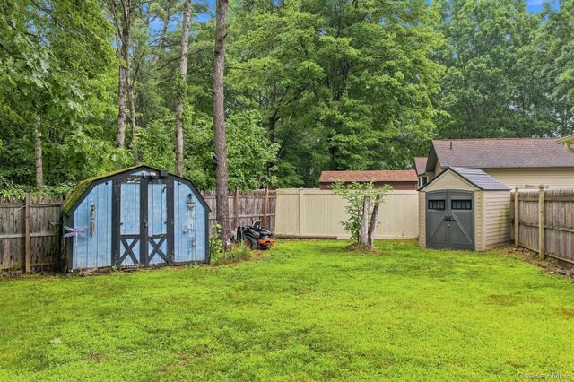 27 Delaware Drive, Sparrowbush, NY 12780