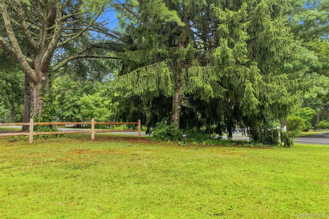 27 Delaware Drive, Sparrowbush, NY 12780