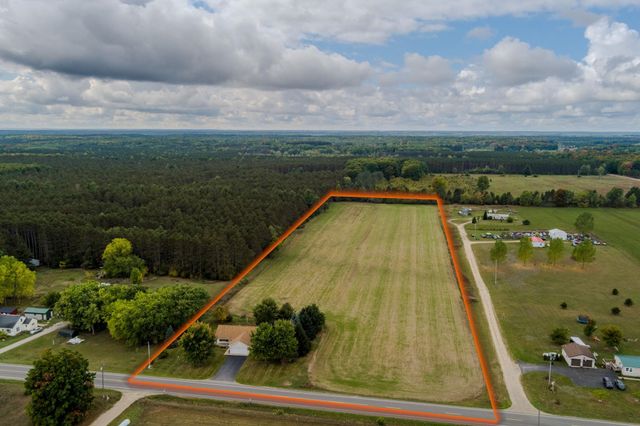 11222 Blackman Road, Kingsley, MI 49649