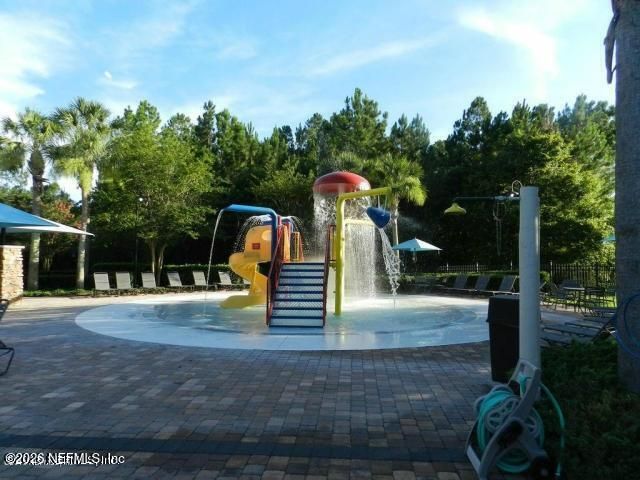 1701 FOREST LAKE Circle 3, Jacksonville, FL 32225