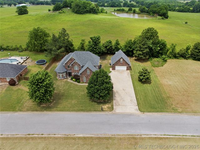 1308 Carter Avenue, Wagoner, OK 74467