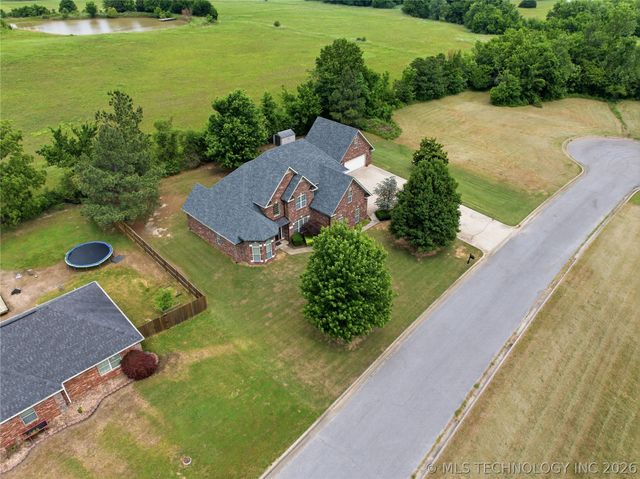 1308 Carter Avenue, Wagoner, OK 74467