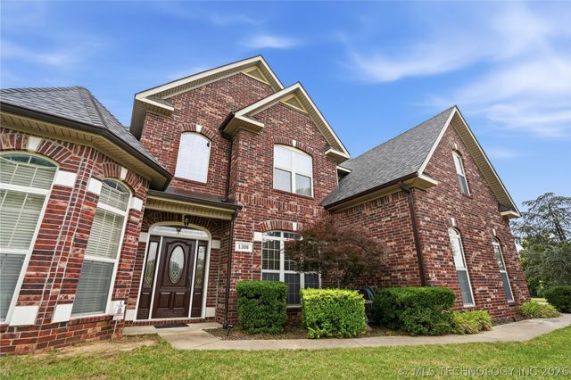 1308 Carter Avenue, Wagoner, OK 74467