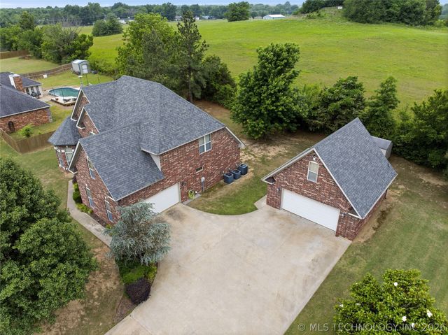 1308 Carter Avenue, Wagoner, OK 74467