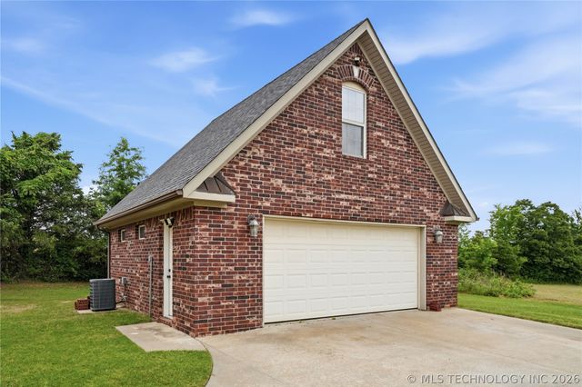 1308 Carter Avenue, Wagoner, OK 74467