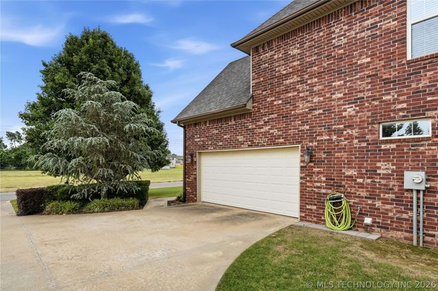 1308 Carter Avenue, Wagoner, OK 74467
