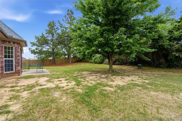 1308 Carter Avenue, Wagoner, OK 74467