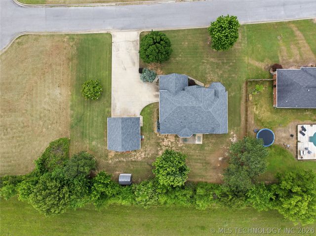 1308 Carter Avenue, Wagoner, OK 74467