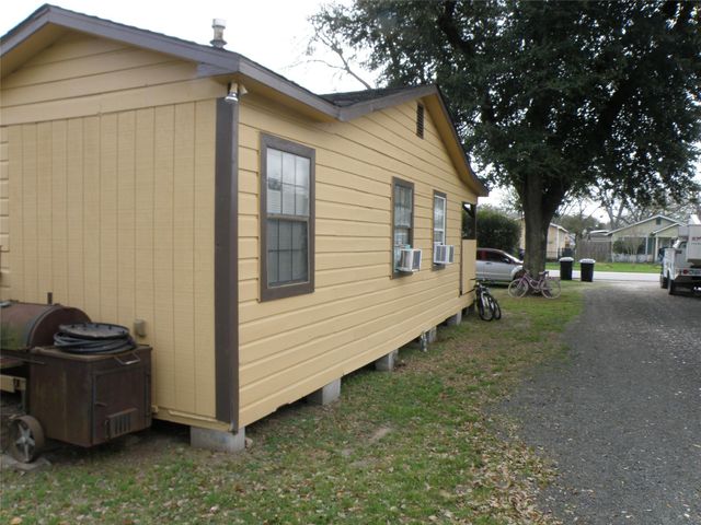 724 Vera Cruz Drive, Rosenberg, TX 77471